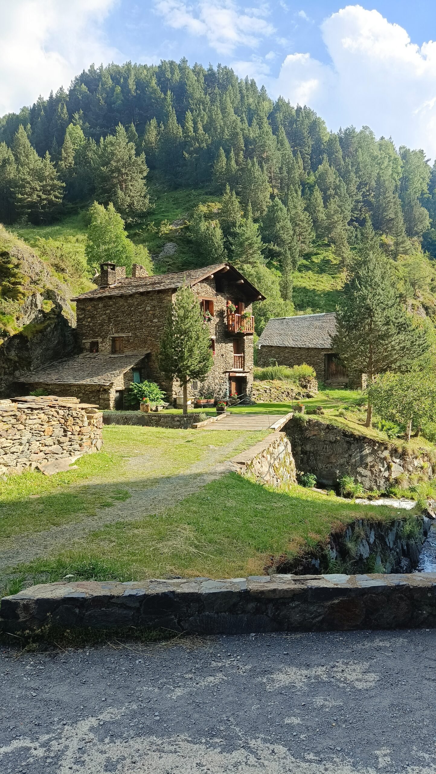 architecture from pyrenees